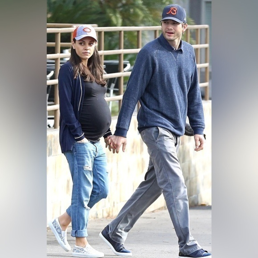 Hatch maternity current/elliot loved destroyed boyfriend jeans 26